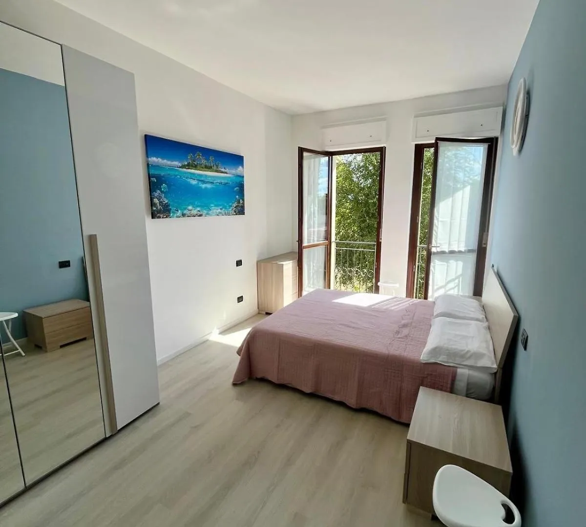 Blu Marine Trilocale Brescia Apartment